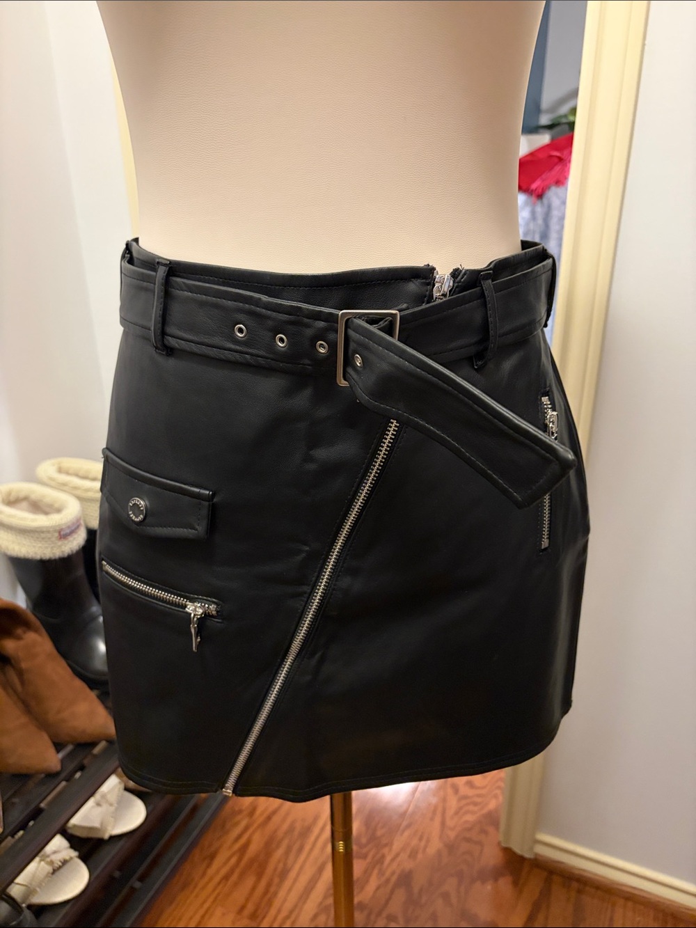 Used EXPRESS Black Faux Leather Women’s Skirt